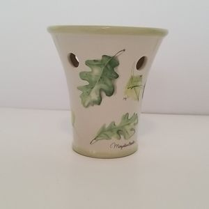 Marjolein Bastin Hallmark green leaves cream glazed ceramic wax melt warmer sign